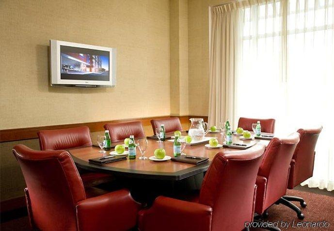 Courtyard Harbor Hotel Burlington